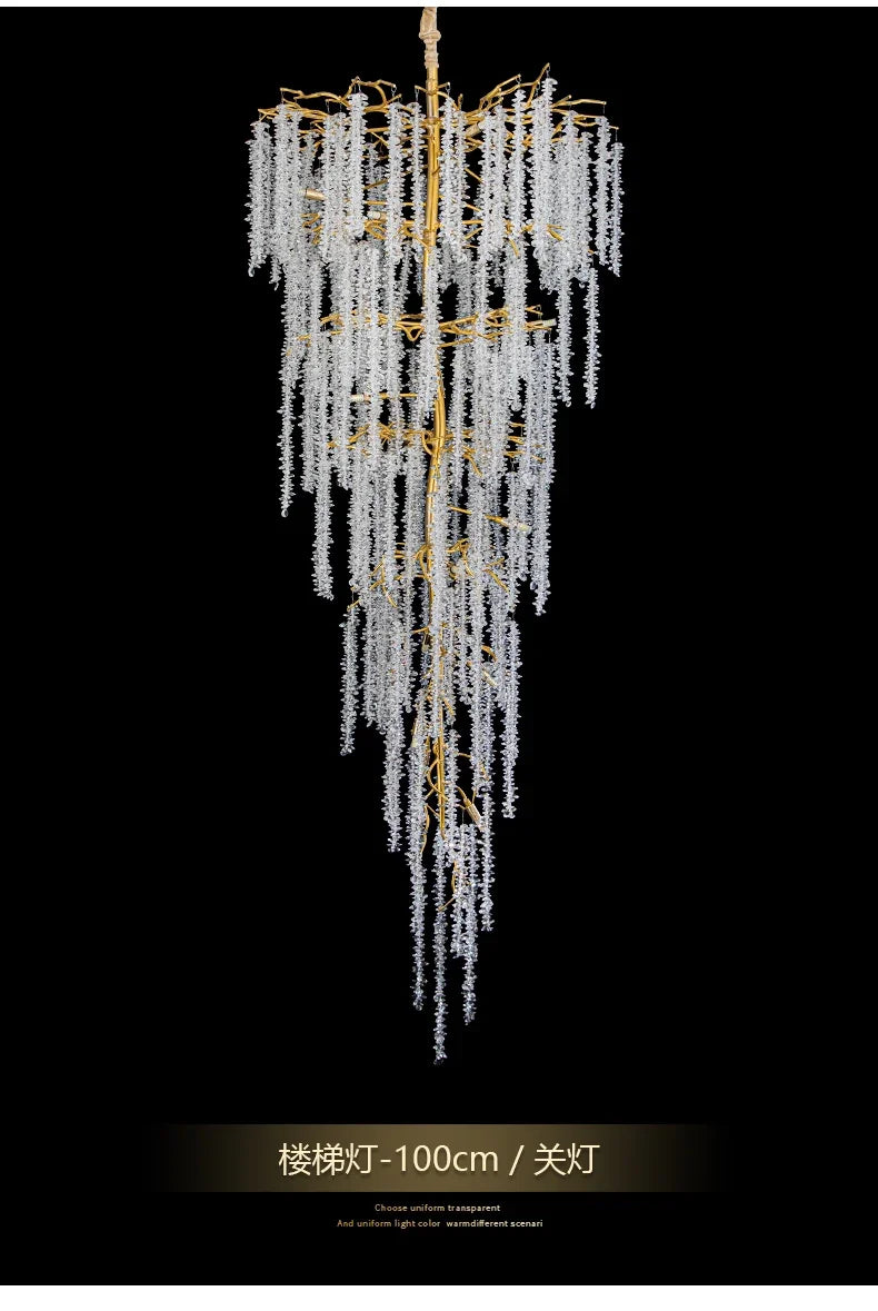 Grand Lustre Escalier Cristal Avec Suspensions En Forme Glycine