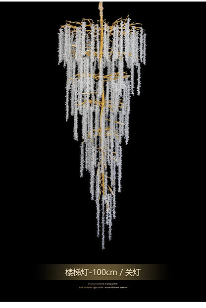 Grand Lustre en Escalier Avec Suspensions en Cristal