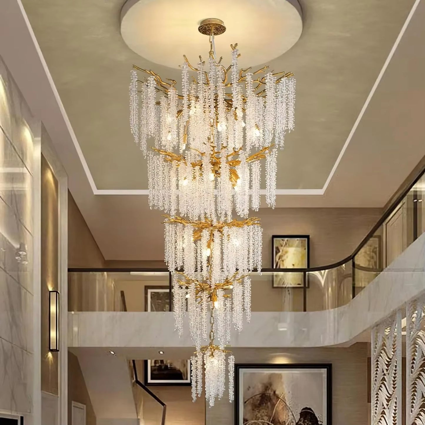 Grand Lustre en Escalier Avec Suspensions en Cristal