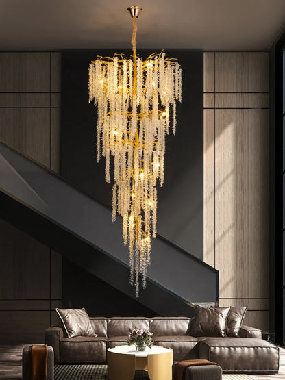 Grand Lustre en Escalier Avec Suspensions en Cristal