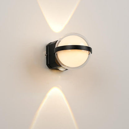 Globus Elegance Outdoor Wall Light – Refined Up and Down Lighting