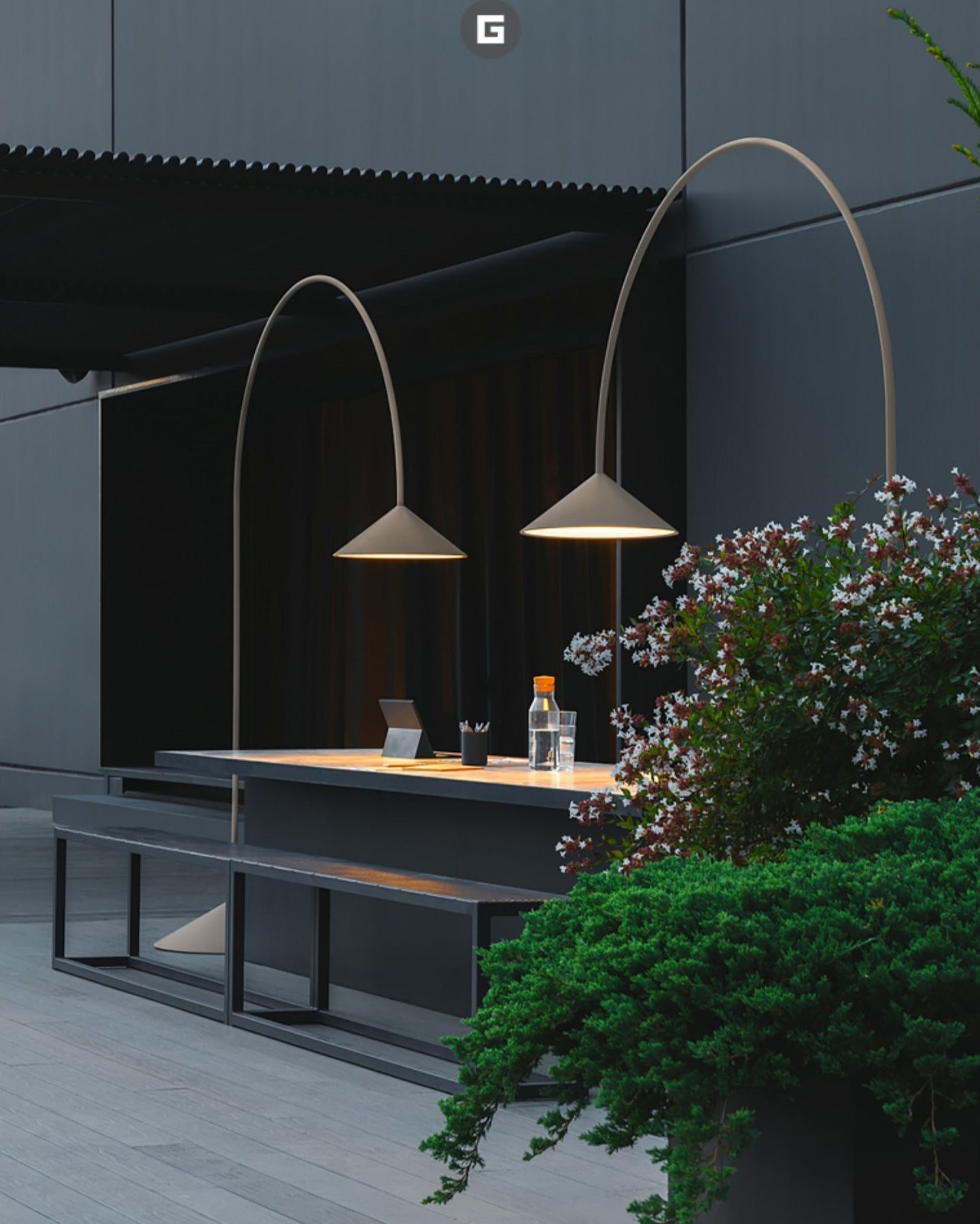 Lampadaire Arc avec Abat-jour Cône