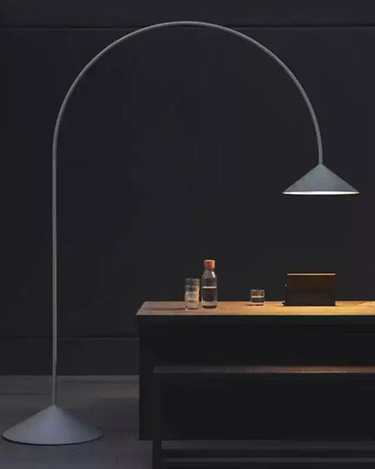 Lampadaire Arc avec Abat-jour Cône