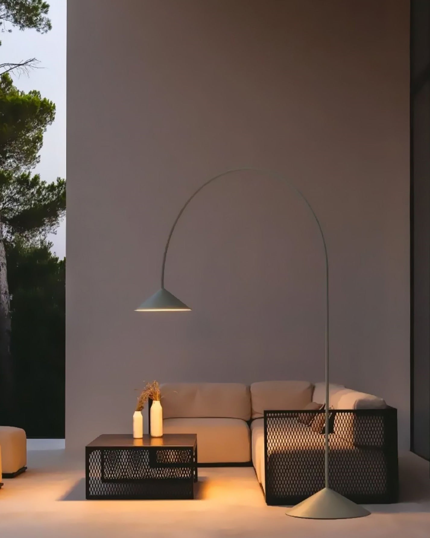 Lampadaire Arc avec Abat-jour Cône