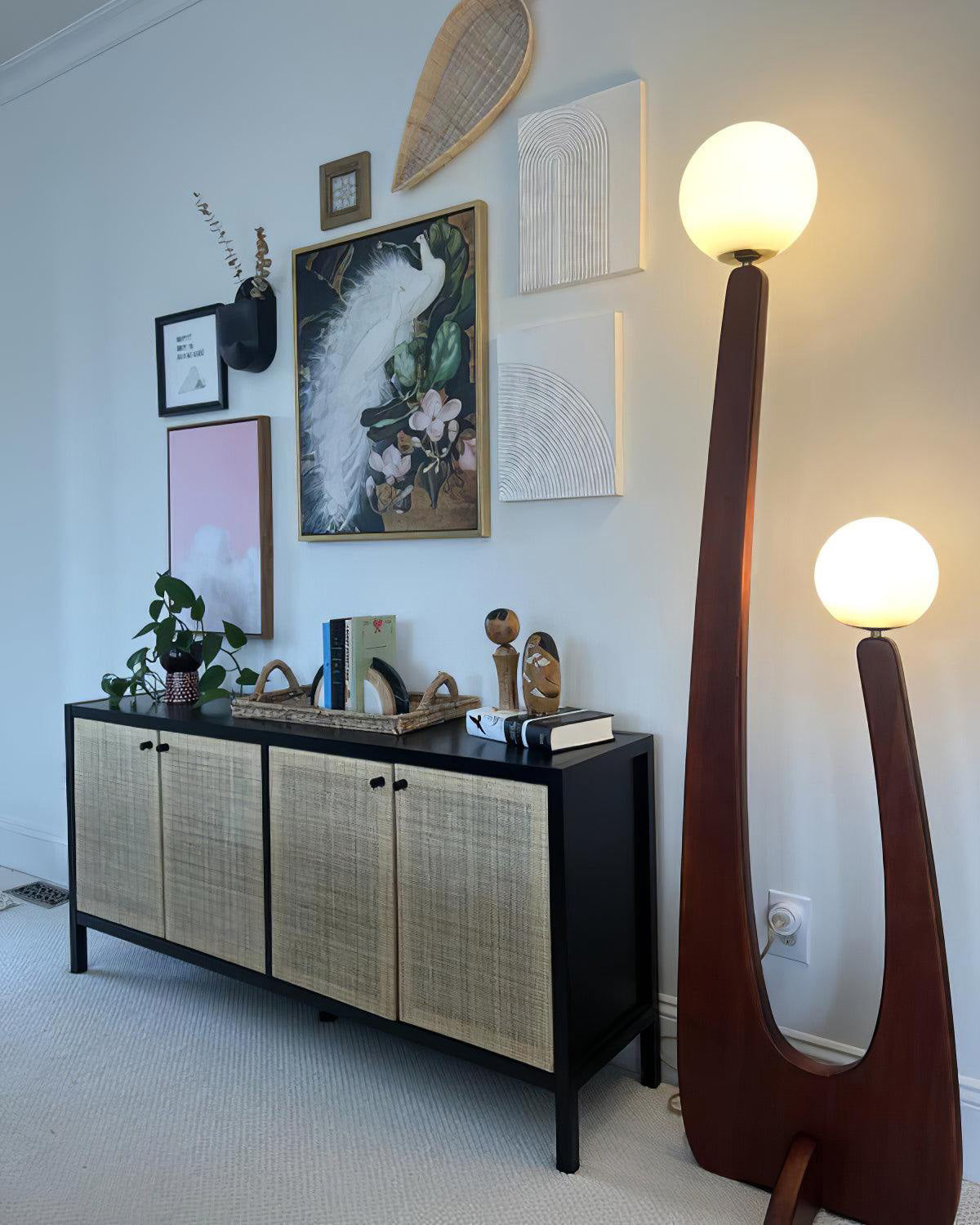 Lampadaire Sculptural en Noyer et Verre