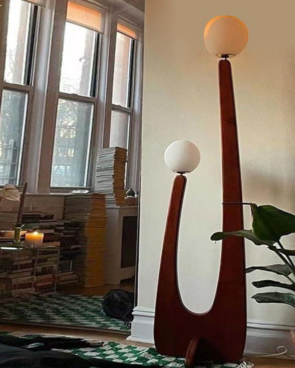 Lampadaire Sculptural en Noyer et Verre