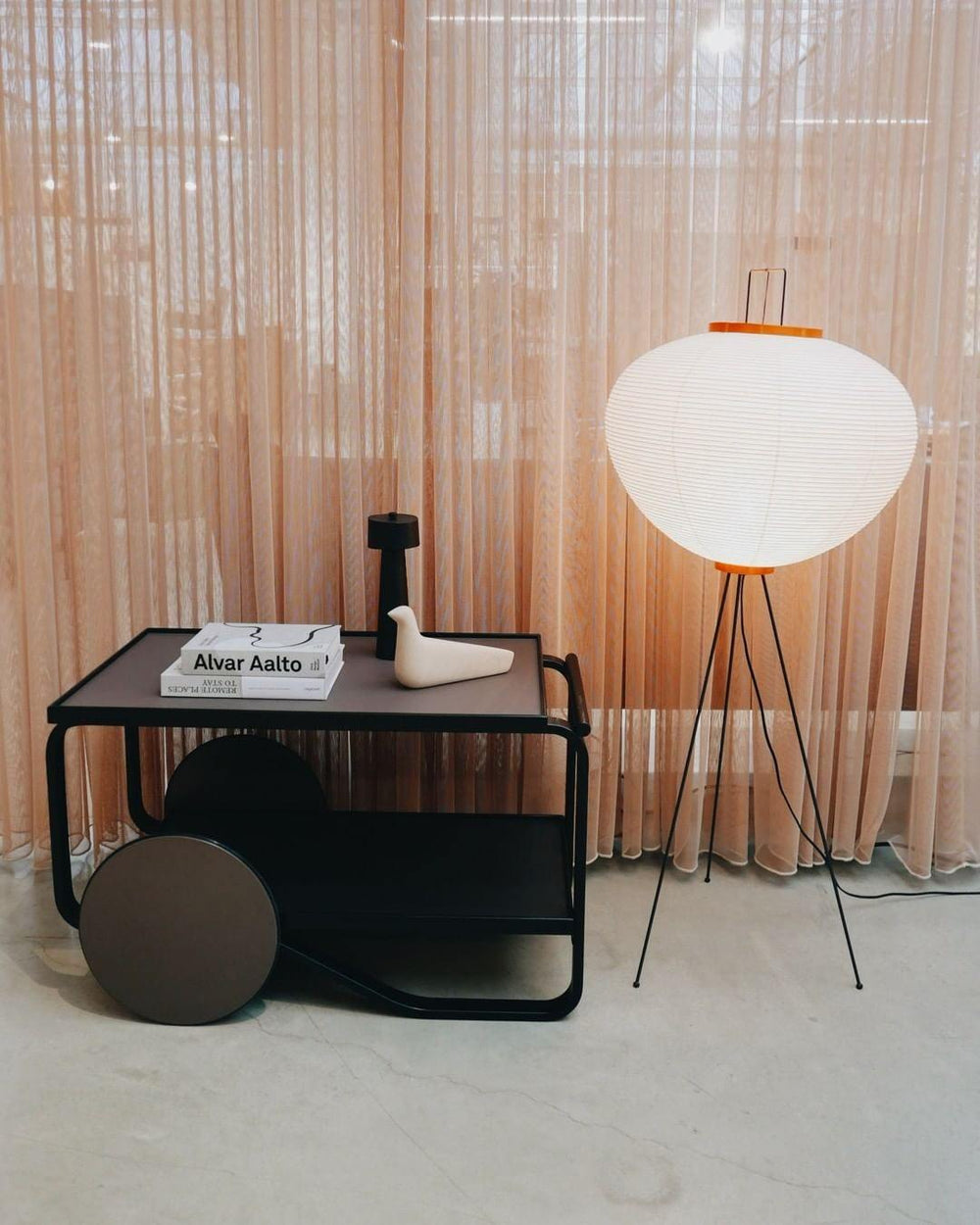 Lampadaire Tripode Lantern en Tissu