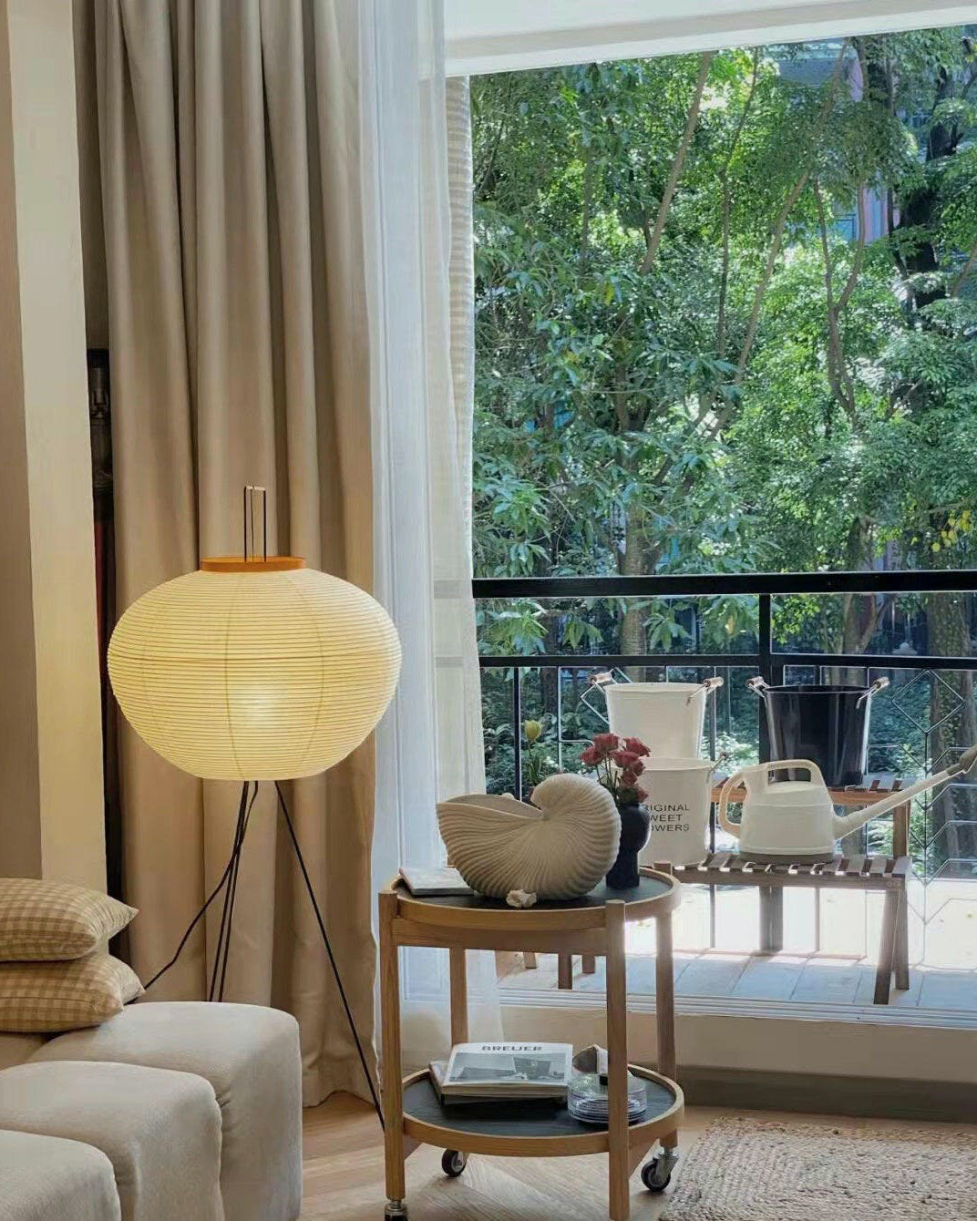 Lampadaire Tripode Lantern en Tissu