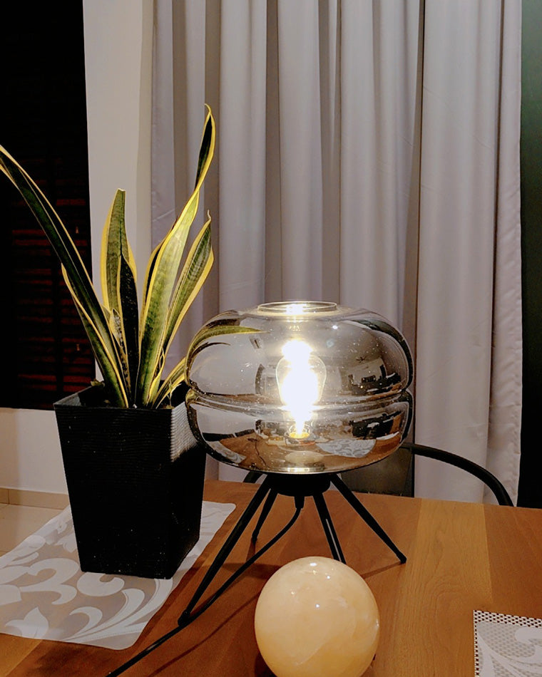 Lampe de Table Dôme en Verre