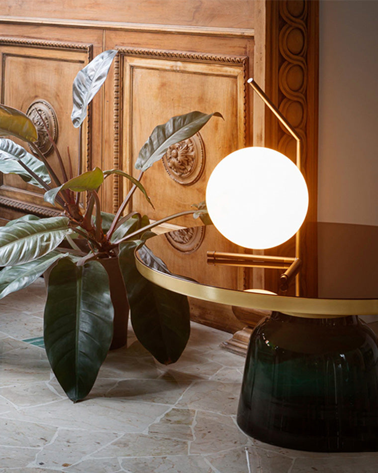 Lampe de Table Globe en Verre Laiteux