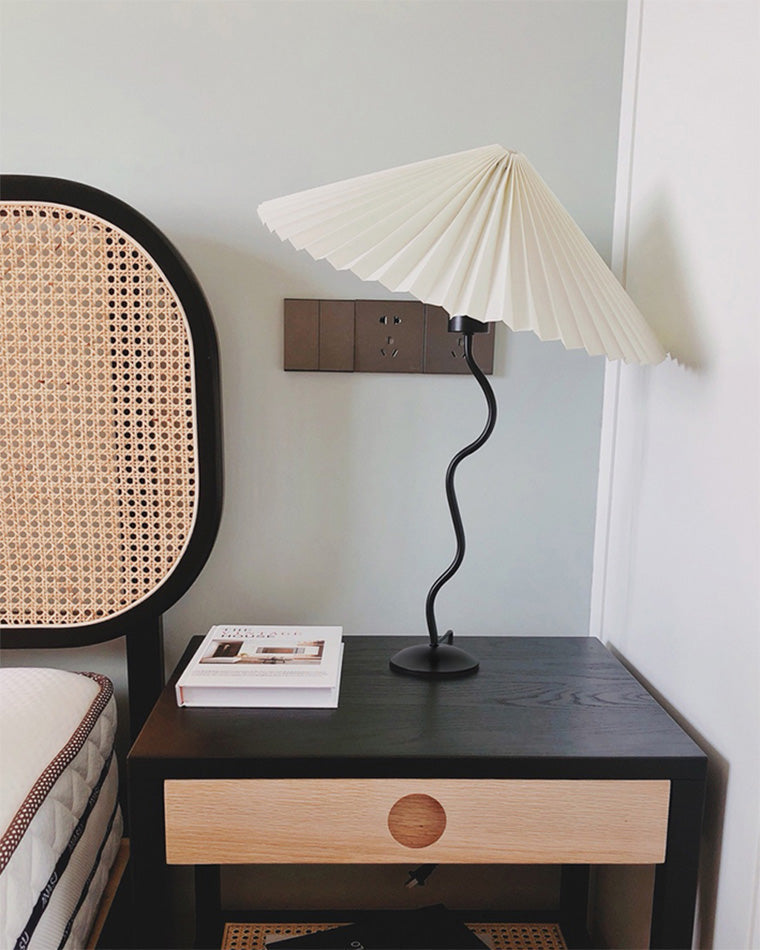 Lampe de Table Plissée Ondulée