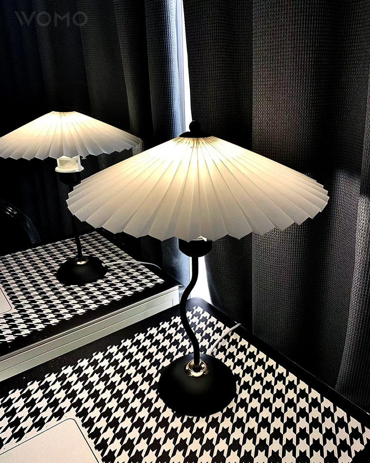 Lampe de Table Plissée Ondulée