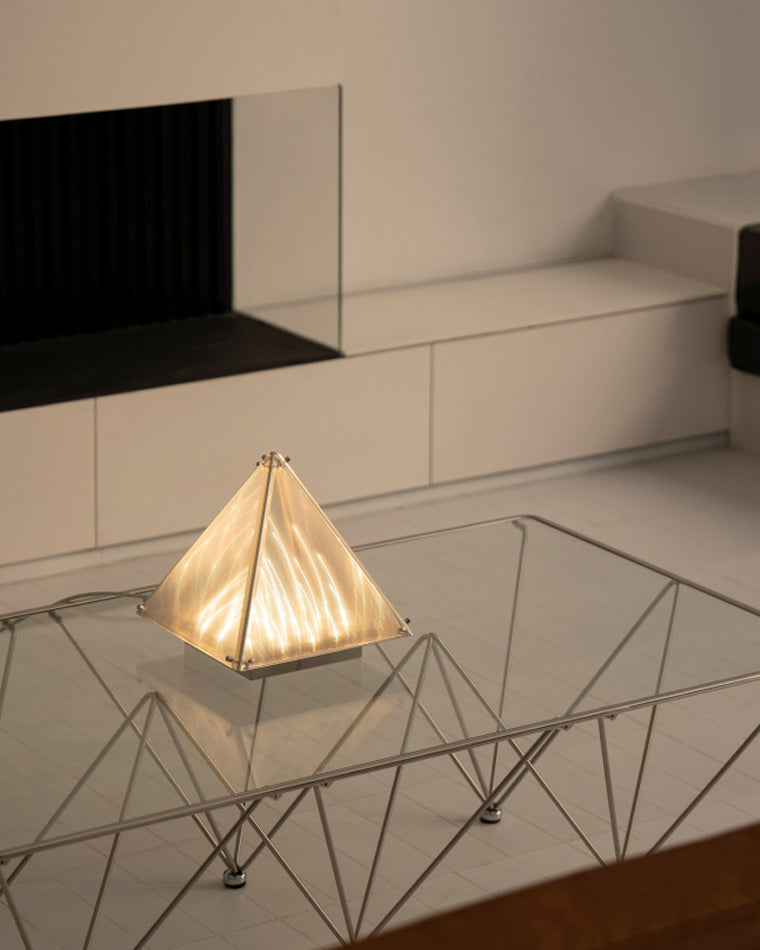 Lampe de Table Pyramidale