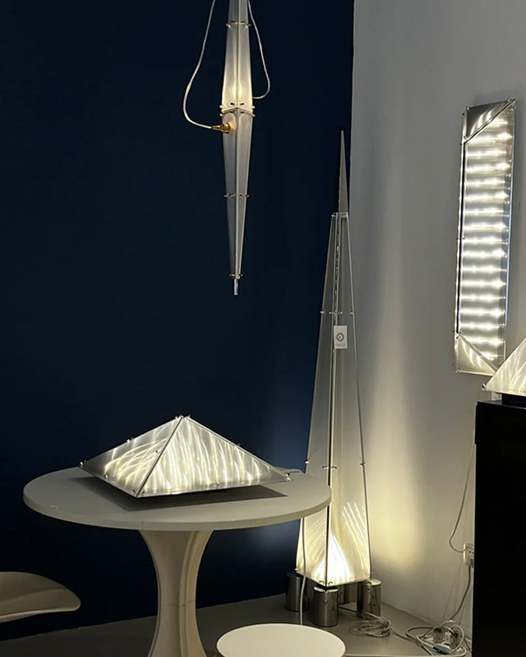 Lampe de Table Pyramidale