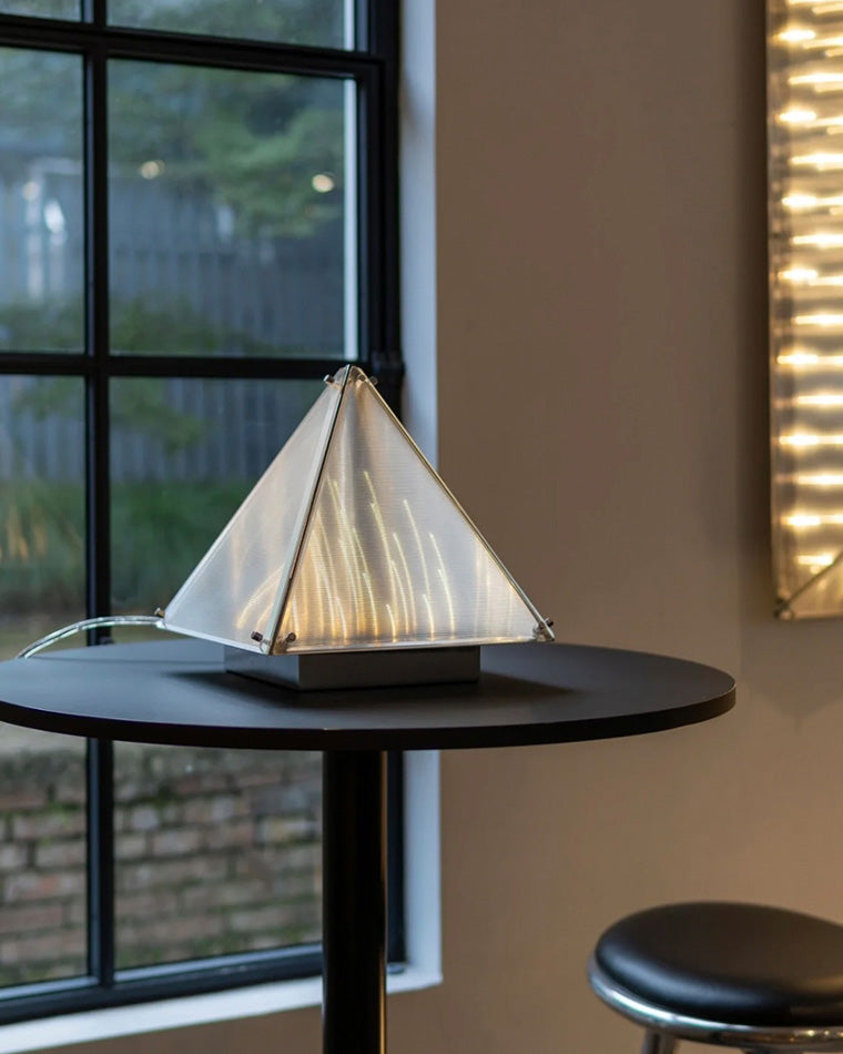 Lampe de Table Pyramidale