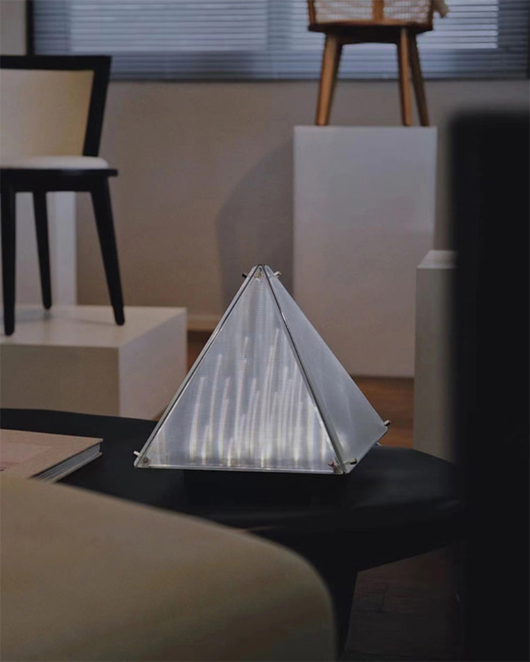 Lampe de Table Pyramidale