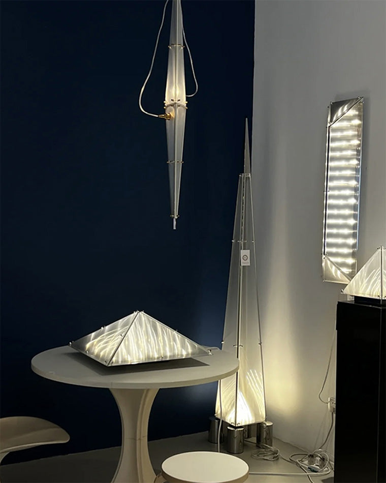 Lampe de Table Pyramidale