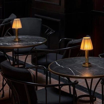 Lampe de Table sans fil Harlon - Élégante et Rechargeable Sans Fil en Métal et Soie