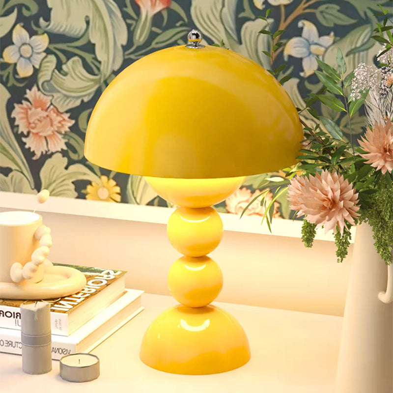 Lampe de Bureau LED FlexiDim - Élégance Scandinave 3