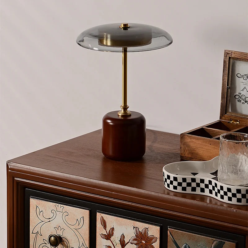 Lampe de Table Champignon LED - Élégance Lumineuse en Verre et Bois 4
