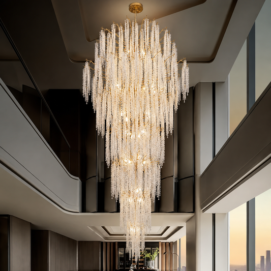 Lustre Géant Sur Mesure Pour Haut Plafond Luxe Et Décoration Prestigieuse