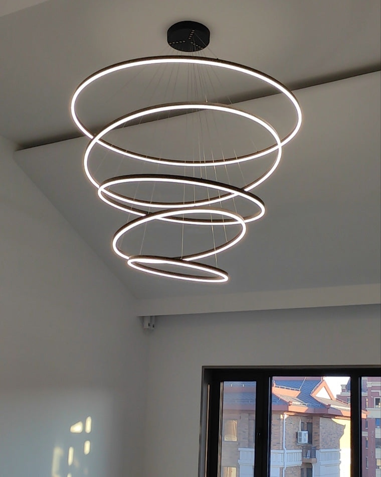 Lustre LED Annulaire - Élégance en Cascade