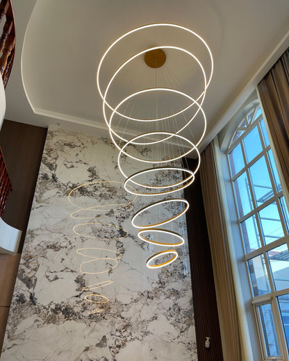 Lustre LED Annulaire - Élégance en Cascade
