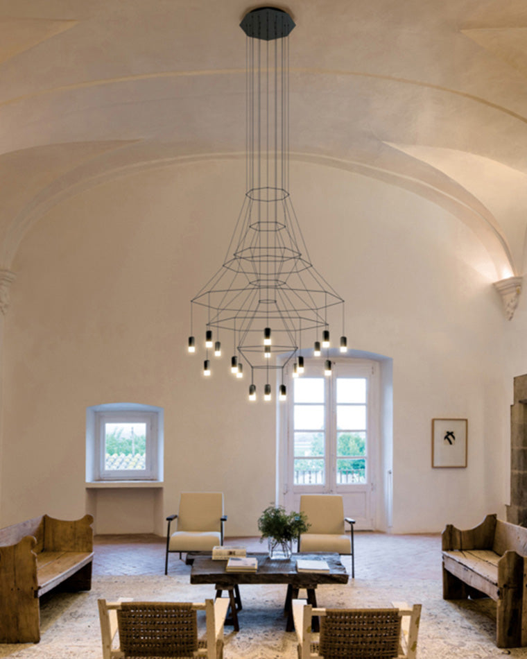 Lustre Sculptural en Fil Métallique