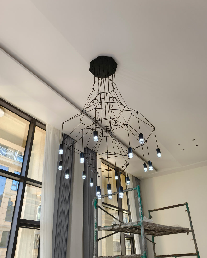 Lustre Sculptural en Fil Métallique