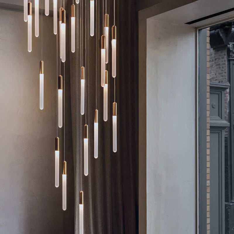 Lustre suspensions de tubes lumineux pour villa