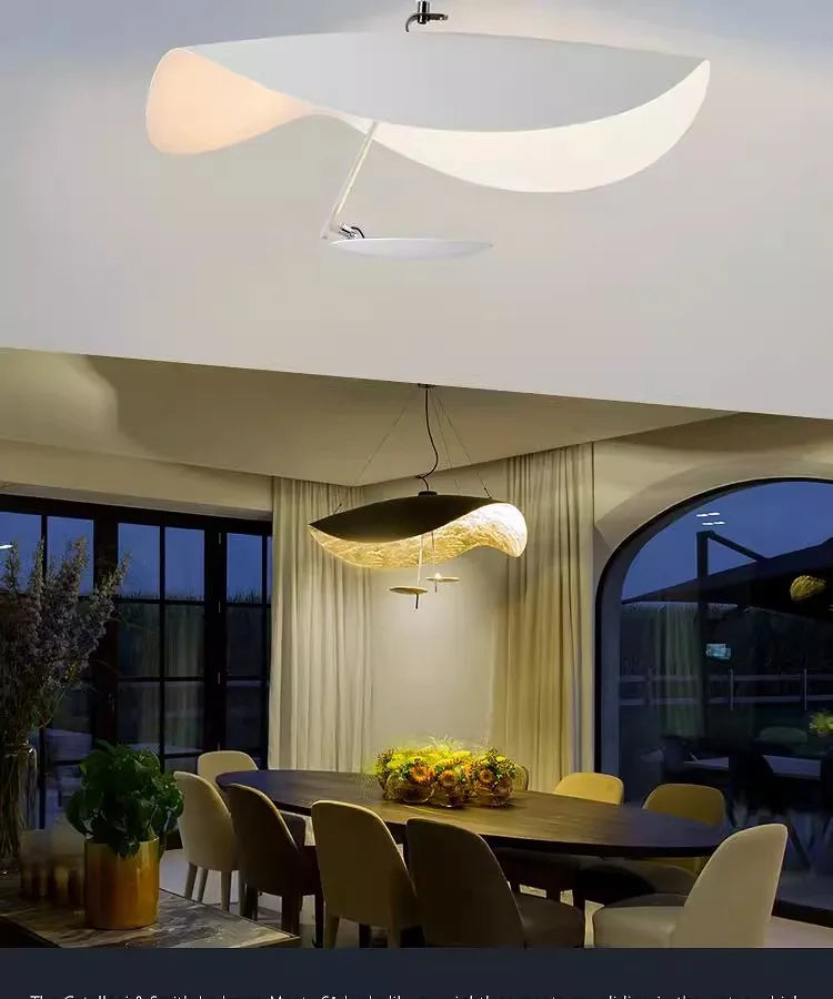 Plafonnier LED noir et dorée - Style raie manta
