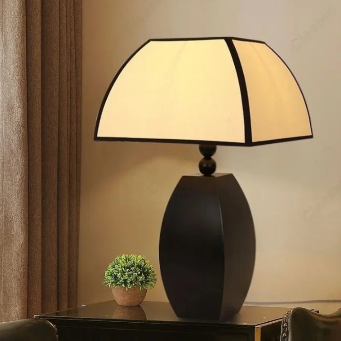 Lampe de Table Ajourée Noire - Japonais Zen