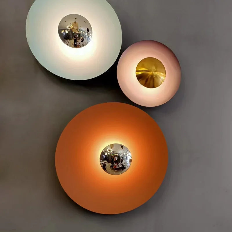 Applique murale LED ronde minimaliste - Lumière Elégante
