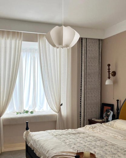 Suspension en Soie – Design Japandi