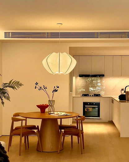 Suspension en Soie – Design Japandi