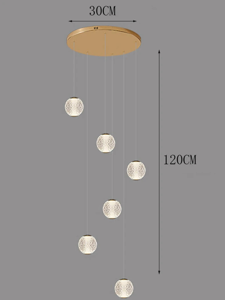 Suspensions design pour escalier de globes en verre