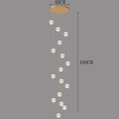 Suspensions design pour escalier de globes en verre