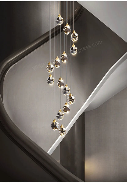 Suspensions multiples pour escalier en goutte de verre