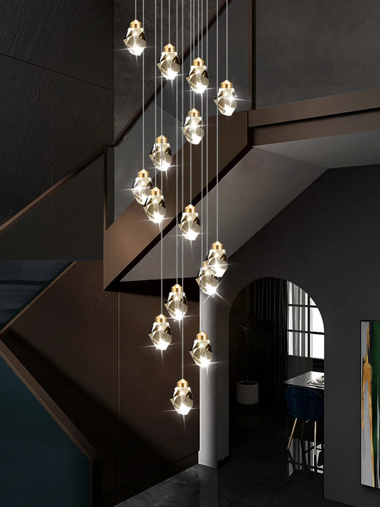 Suspensions multiples pour escalier en goutte de verre