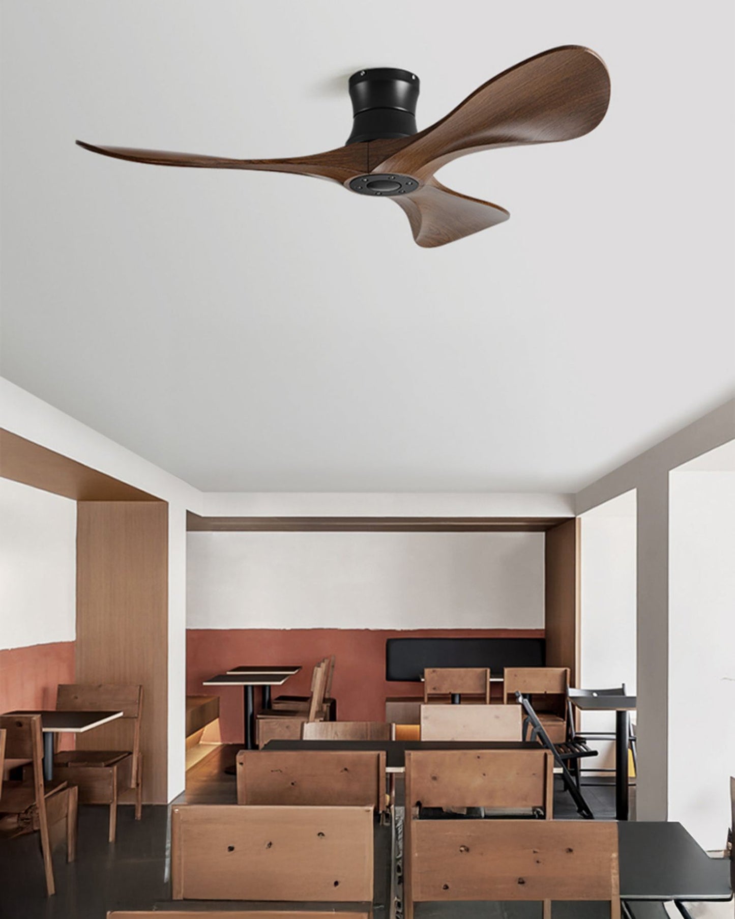 Ventilateur Plafonnier AeroTrio